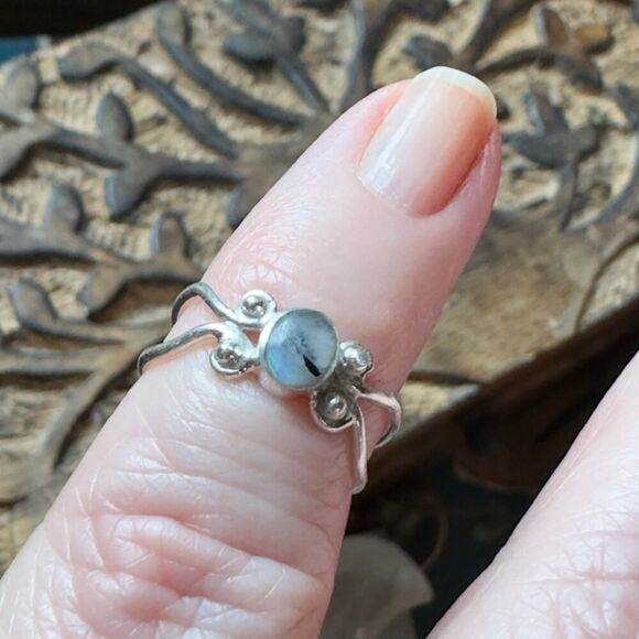 Moonstone Sterling Silver Toe Ring - Picture 4 of 5